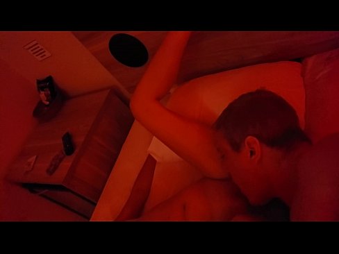 ❤️ Nyalogatja a nedves puncimat. Minőségi pornó at hu.cassino-vulkan646.ru ❌